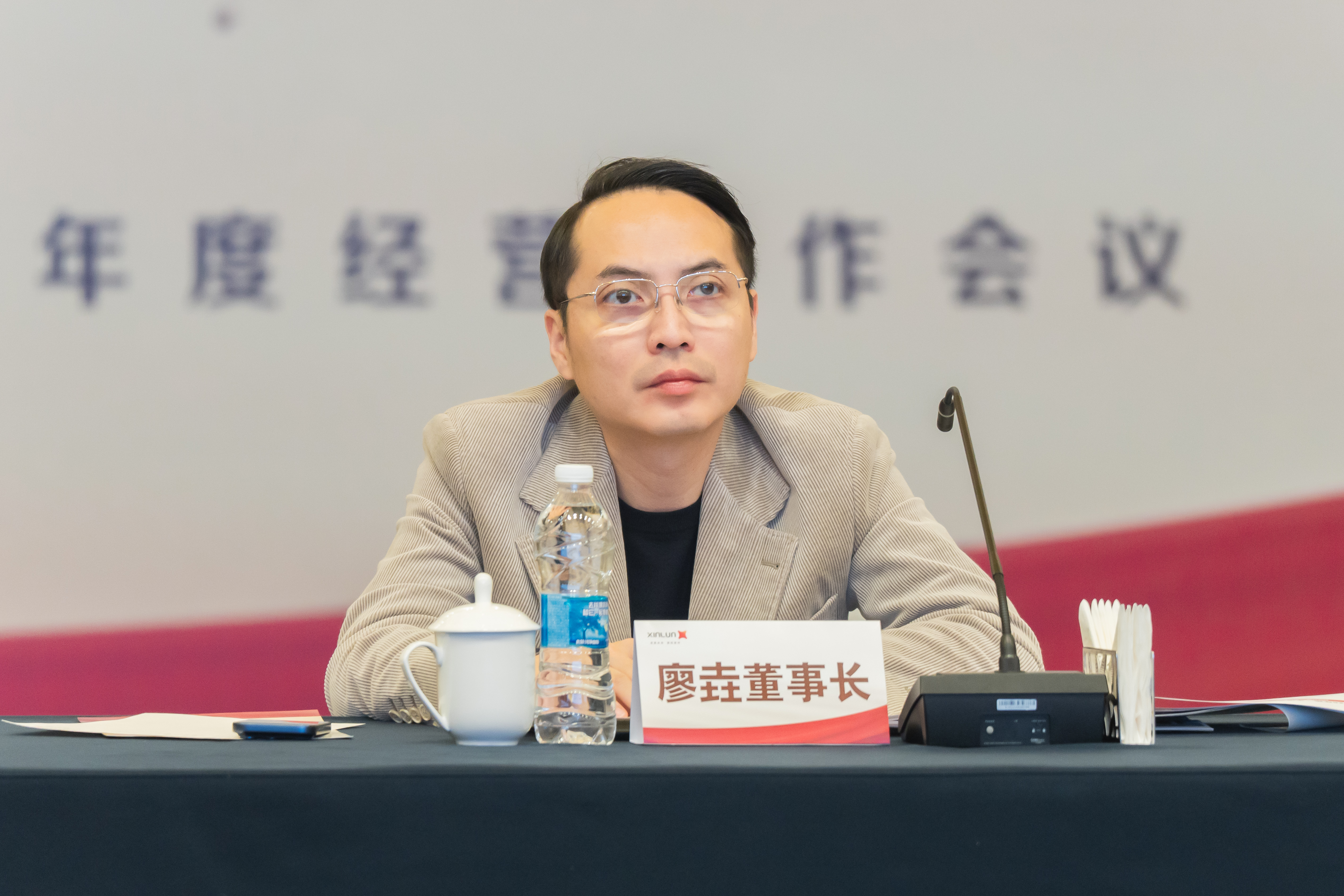 JAY04170-opq4351396711.jpg JAY04170-opq4351396711.jpg