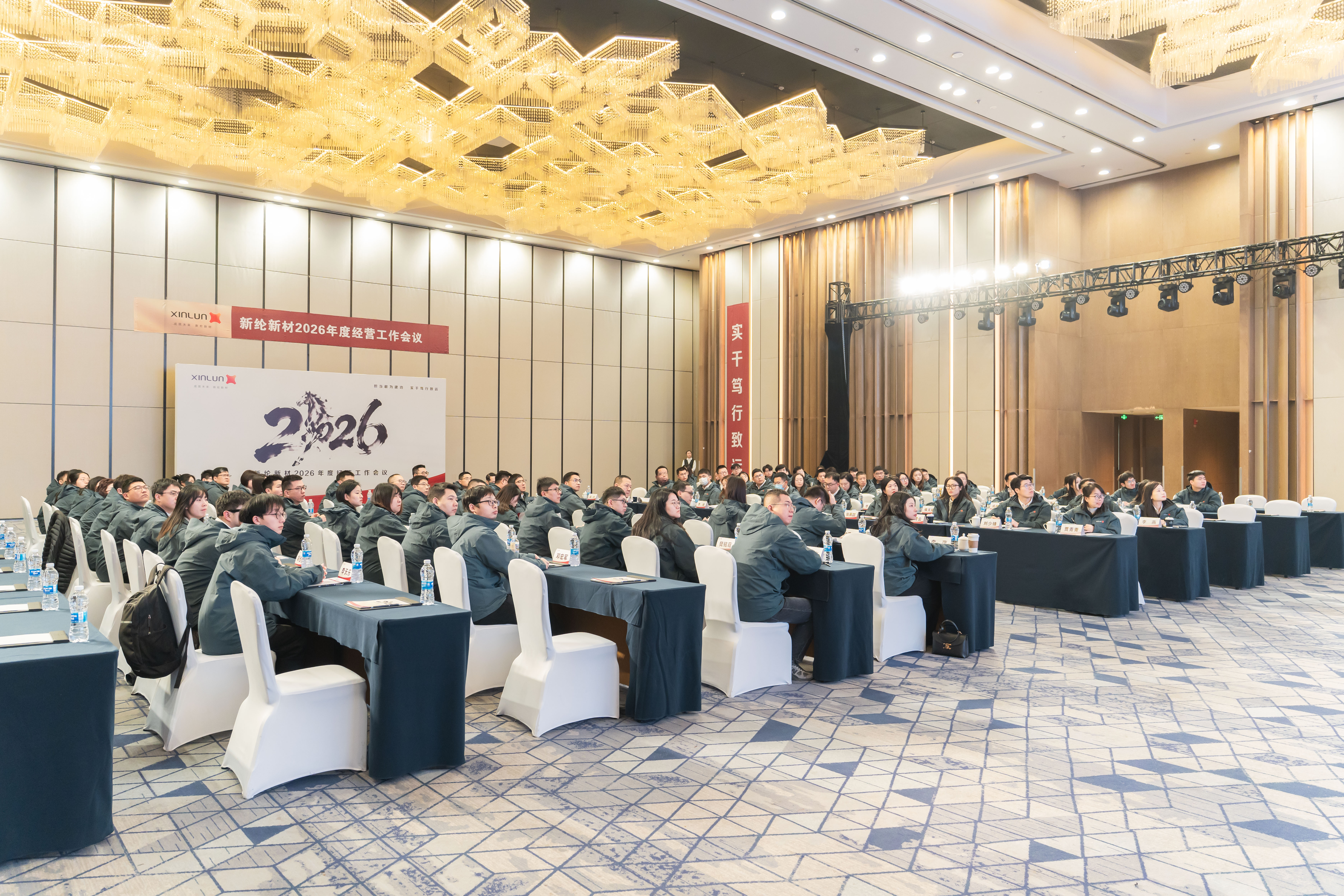 XYZ09256-opq4351398862.jpg XYZ09256-opq4351398862.jpg